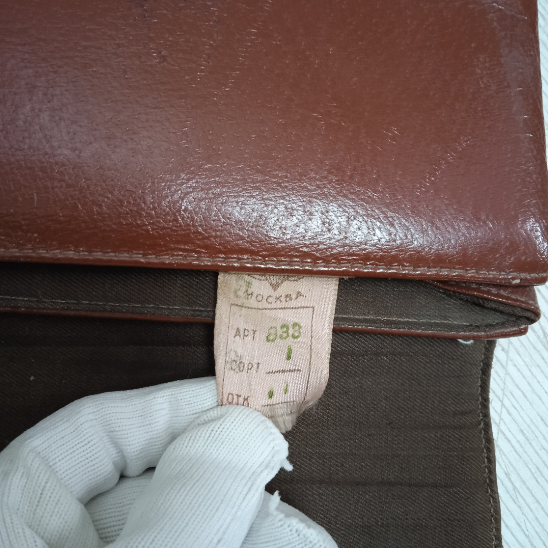 Сумка-клатч коричневая, кожзам, два отделения и карман, СССР. Картинка 5